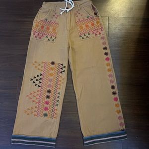 Embroidered Pant